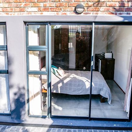 Peaceful 1-Bedroom Flatlet, 10 Min From The Beach Cape Town Eksteriør bilde