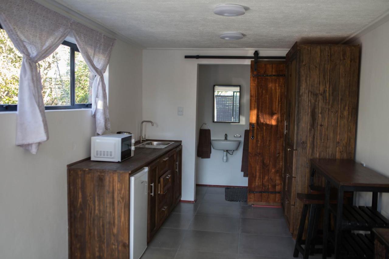 Peaceful 1-Bedroom Flatlet, 10 Min From The Beach Cape Town Eksteriør bilde